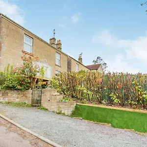 Hillside Bath